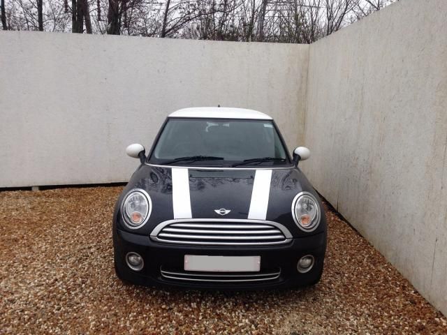 2010 MINI HATCH COOPER 1.6 3d image 2