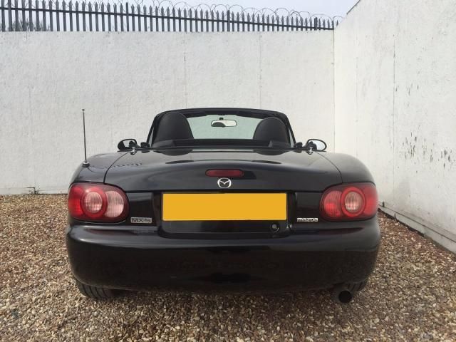 2004 MAZDA MX-5 1.8 SPORT 2d image 3
