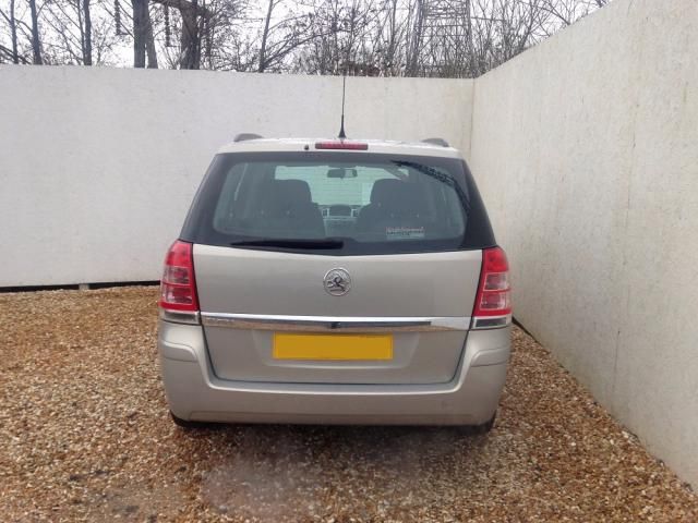 2009 VAUXHALL ZAFIRA 1.6 LIFE 16V 5d image 3