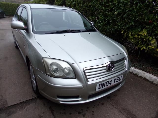 2004 TOYOTA AVENSIS 2.0 5d image 3