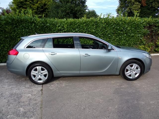 2010 VAUXHALL INSIGNIA 2.0 CDTI 5d image 2