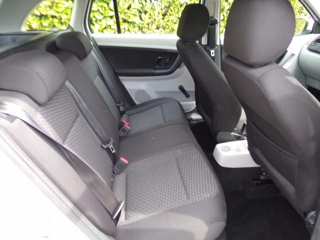 2013 SKODA FABIA 1.2 TDI 5d image 6