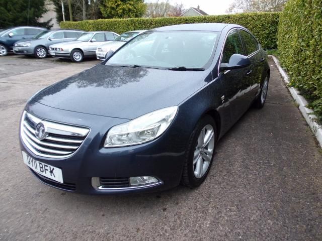 2011 VAUXHALL INSIGNIA 1.8 5d image 3