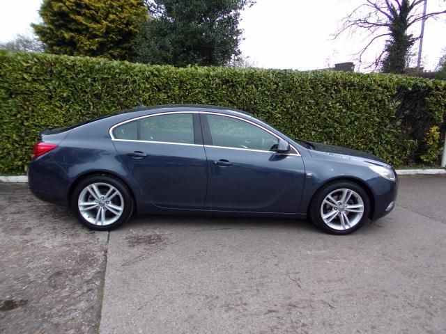 2011 VAUXHALL INSIGNIA 1.8 5d image 4