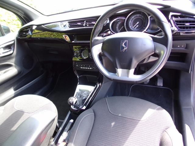 2011 CITROEN DS3 1.6 E-HDI 3d image 8