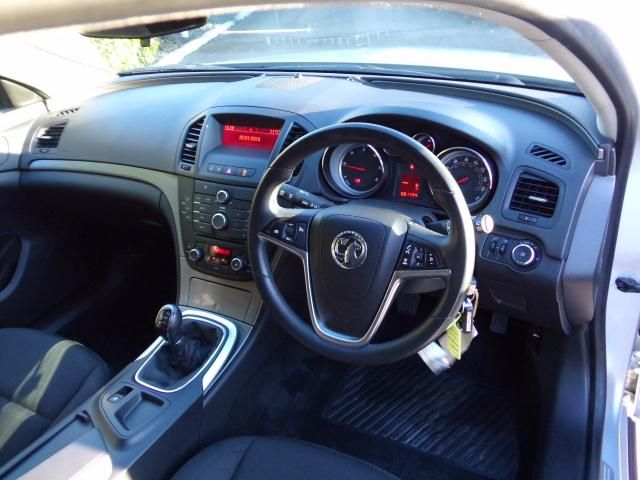 2013 VAUXHALL INSIGNIA 2.0 CDTI 5d image 8