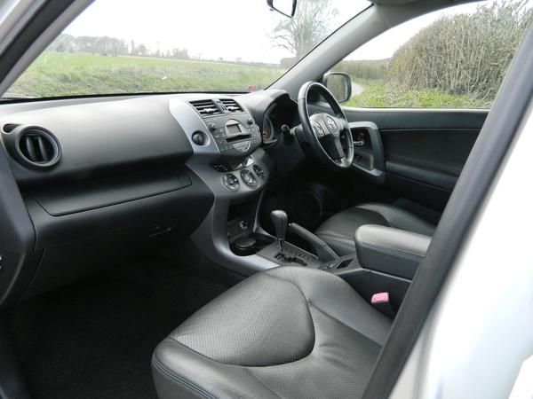 2007 Toyota Rav 4 2.0 VVT-i XT-R 5dr image 8