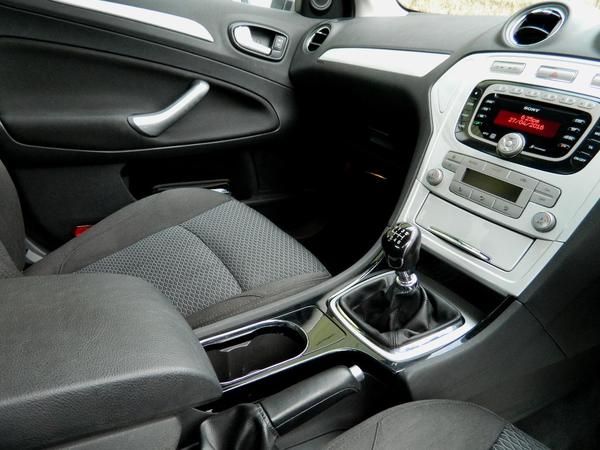 2008 Ford Mondeo 1.8 TDCi Ghia 5dr image 9