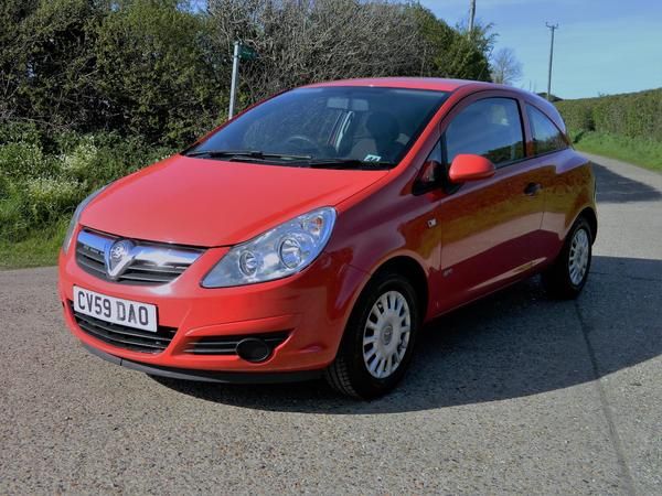 2009 Vauxhall Corsa 1.0i 12V 3dr image 2