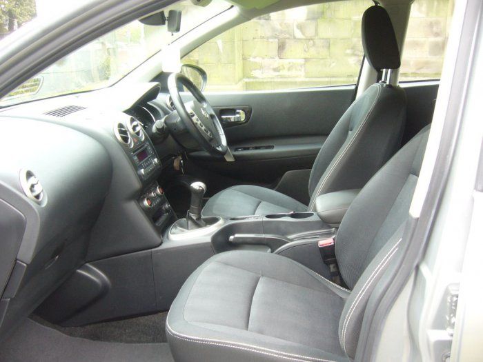 2010 Nissan Qashqai 1.6 5dr image 6