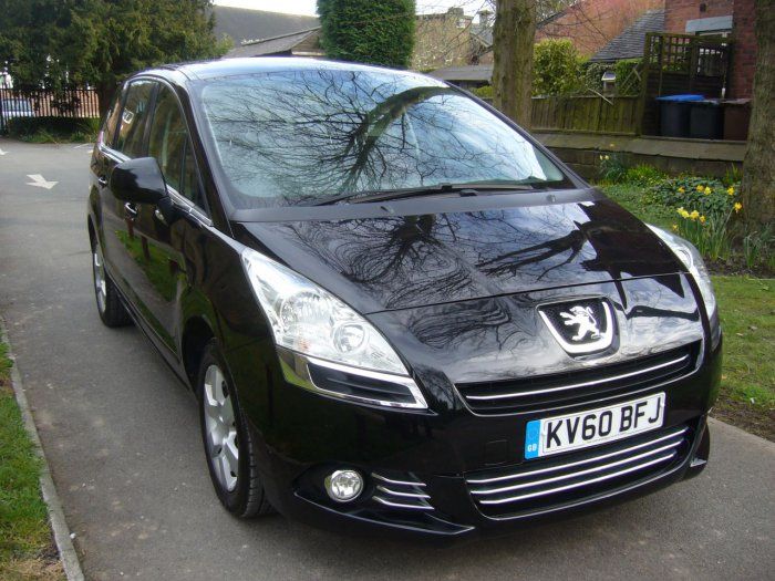 2010 Peugeot 5008 1.6 HDi 110 Sport 5dr image 2