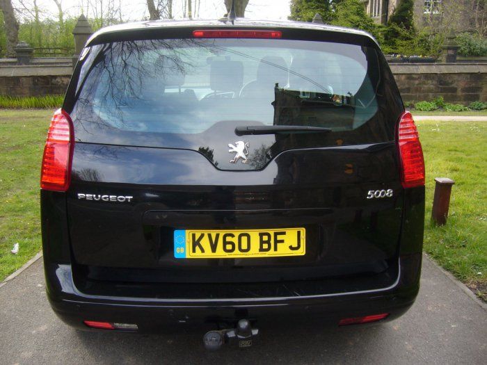 2010 Peugeot 5008 1.6 HDi 110 Sport 5dr image 5