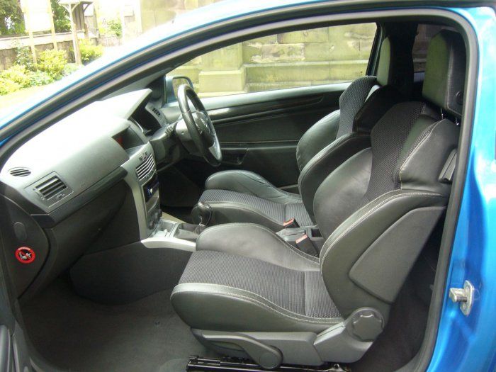 2006 Vauxhall Astra 2.0T 16V VXR 3dr image 6