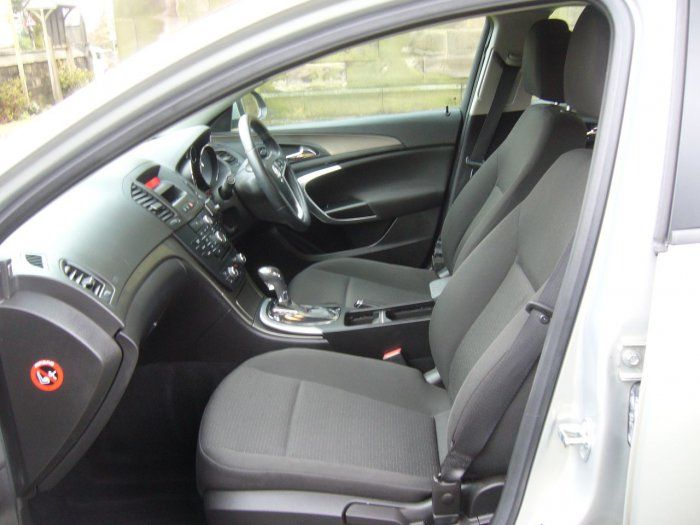 2009 Vauxhall Insignia 2.0 CDTi S 5dr image 6