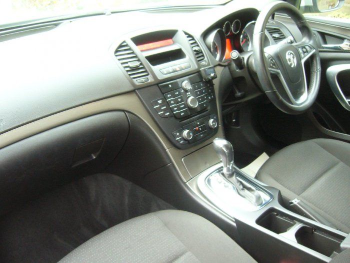 2009 Vauxhall Insignia 2.0 CDTi S 5dr image 7