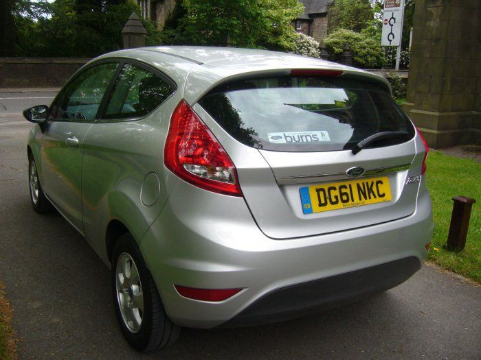 2011 Ford Fiesta 1.6 TDCi Zetec 3dr image 2