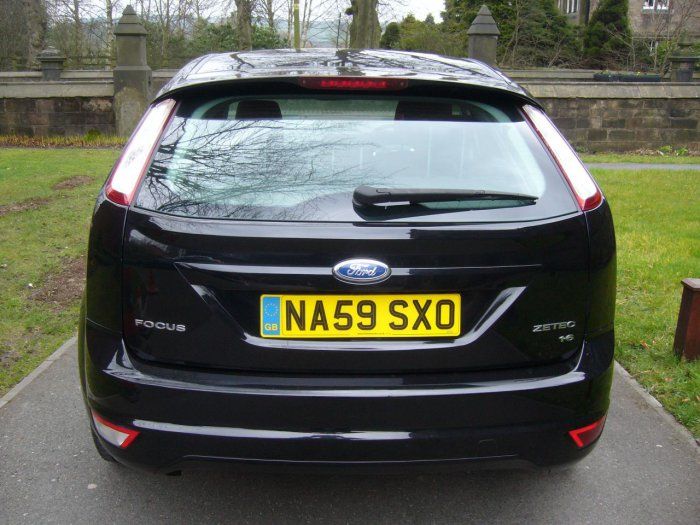 2009 Ford Focus 1.6 Zetec 5dr image 4
