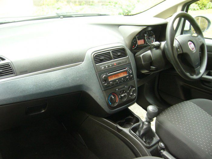 2009 Fiat Grande Punto 1.2 5dr image 7