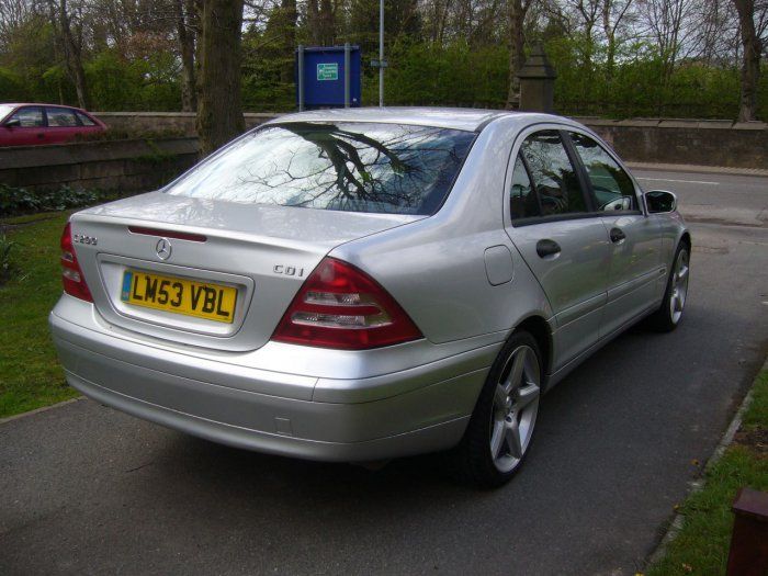 2004 Mercedes-Benz 2.1 C200 CDI SE 4dr image 2