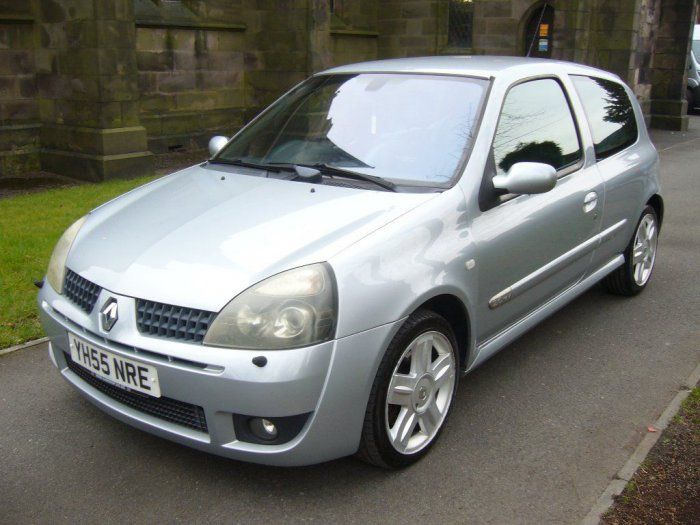 2005 Renault Clio 2.0 SPORT 3dr image 1