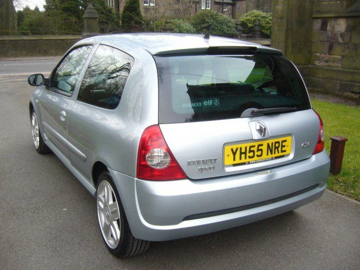2005 Renault Clio 2.0 SPORT 3dr image 2