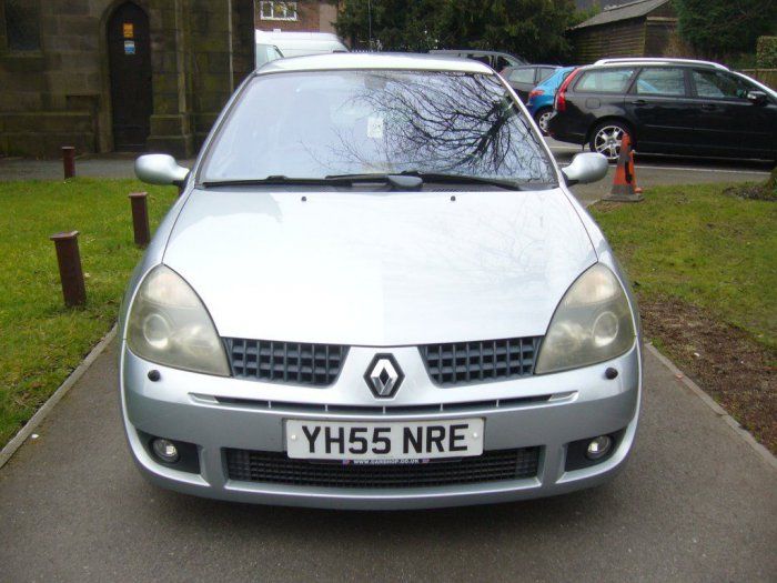 2005 Renault Clio 2.0 SPORT 3dr image 3