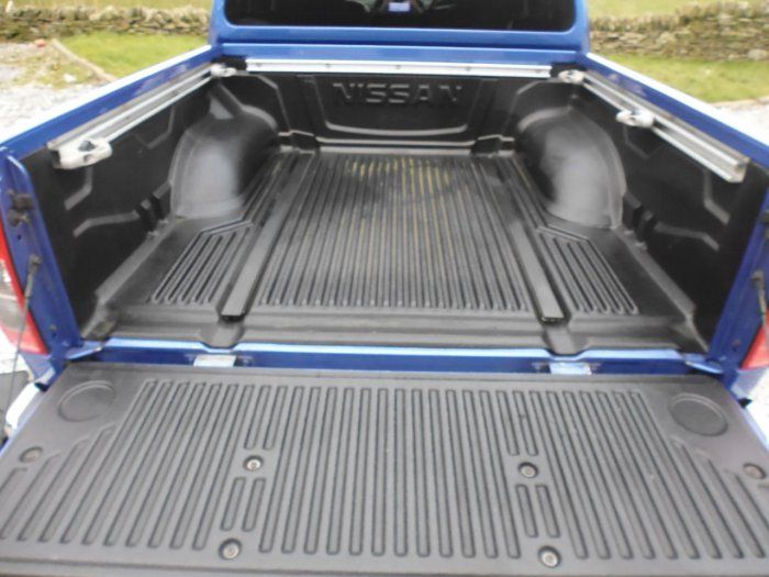 2011 Nissan Navara 3.0dCi V6 image 6