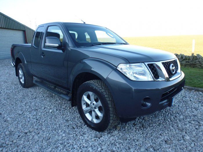 2013 Nissan Navara 2.5dCi image 1