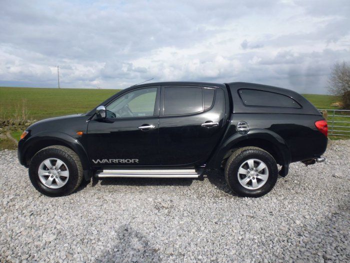 2009 Mitsubishi L200 2.5 Warrior II image 2