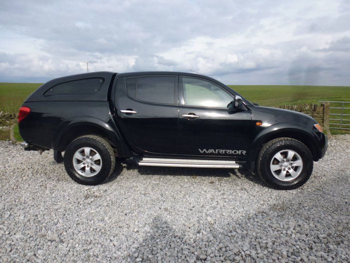 2009 Mitsubishi L200 2.5 Warrior II image 3