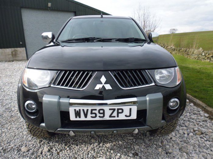 2009 Mitsubishi L200 2.5 Warrior II image 4