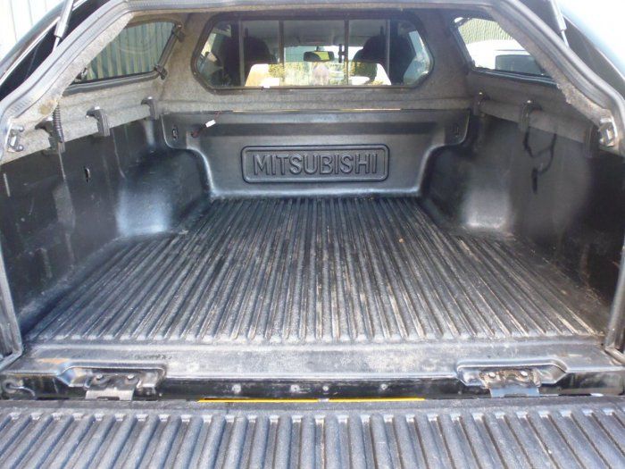 2009 Mitsubishi L200 2.5 Warrior II image 6