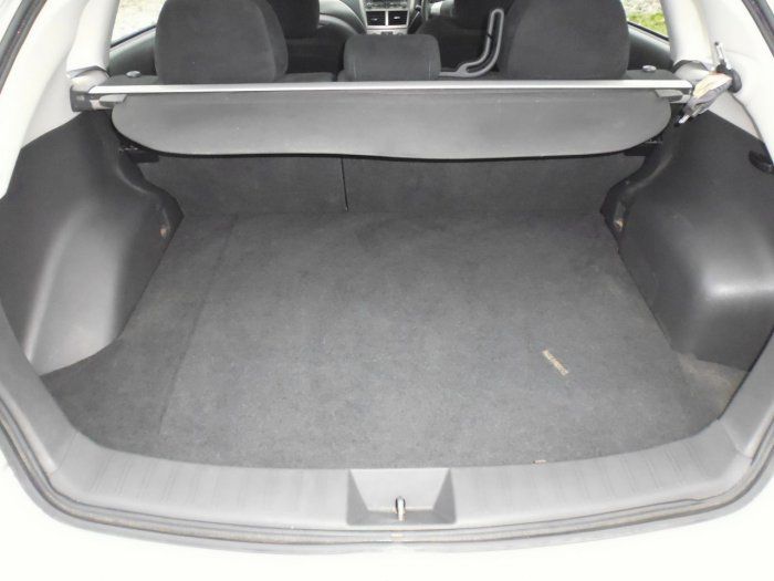 2007 Subaru Impreza 1.5 R 4WD 5dr image 6