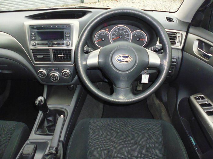 2007 Subaru Impreza 1.5 R 4WD 5dr image 9