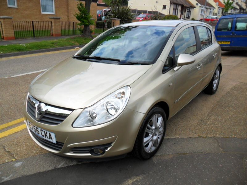 2007 Vauxhall Corsa 1.4 i 16v 5dr image 2