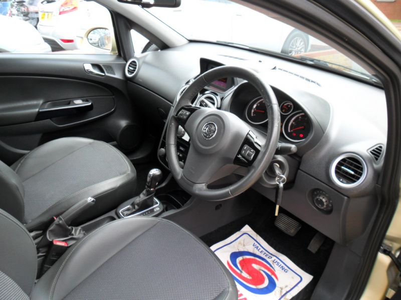 2007 Vauxhall Corsa 1.4 i 16v 5dr image 5