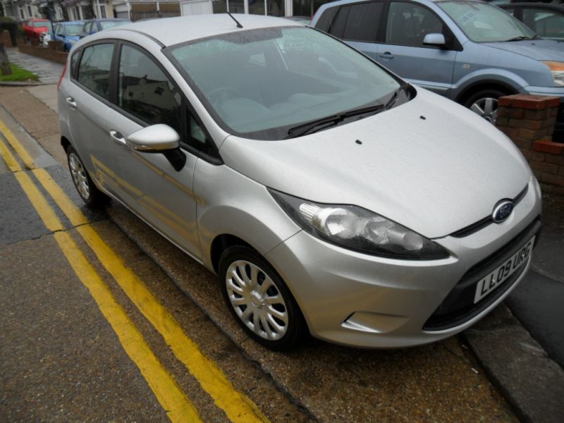 2009 Ford Fiesta 1.25 Style + 5dr image 1