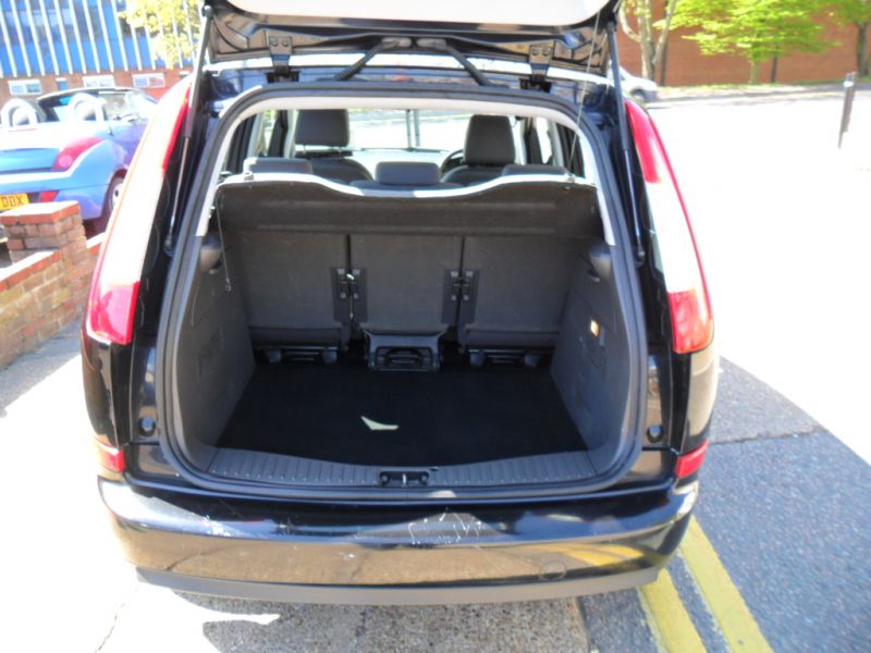 2004 Ford Focus C-Max 1.6 TDCi LX 5dr image 5