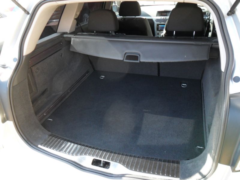2004 Vauxhall Astra 1.6 i 16v SXi 5dr image 7