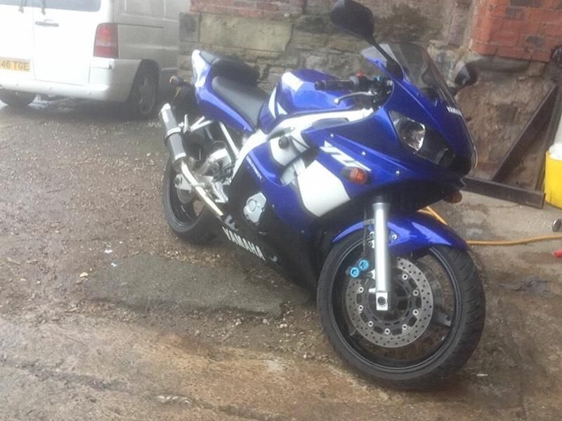 2001 Yamaha r6 600cc image 4