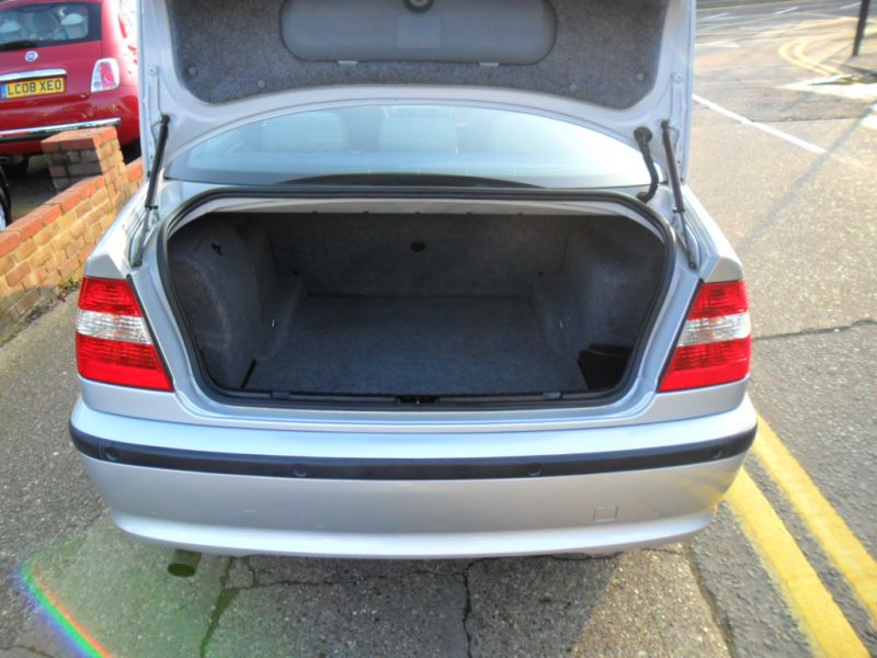2004 BMW 3 Series 1.8 316i ES 4dr image 6