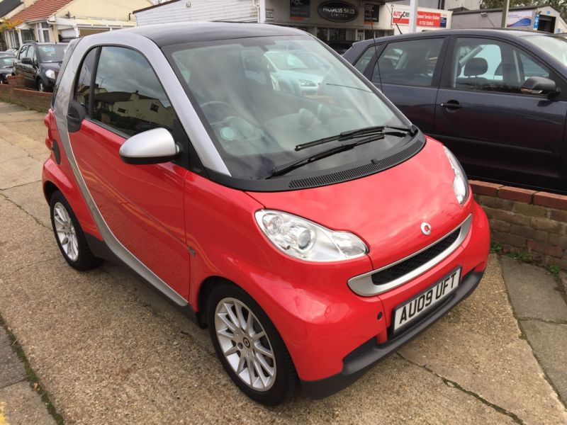 2009 Smart fortwo 1.0 Passion 2dr image 1