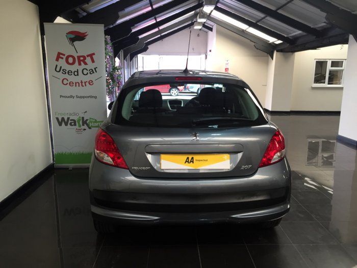 2010 Peugeot 207 1.4 S 5dr image 3