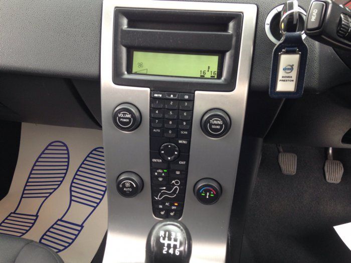 2007 Volvo C30 2.0 D SE 2dr image 6