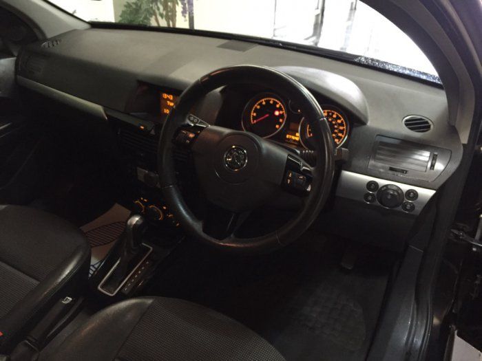 2008 Vauxhall Astra 1.8 i 16v 5dr image 7