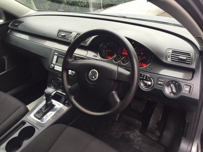 2006 Volkswagen Passat 2.0 FSI S 5dr image 7