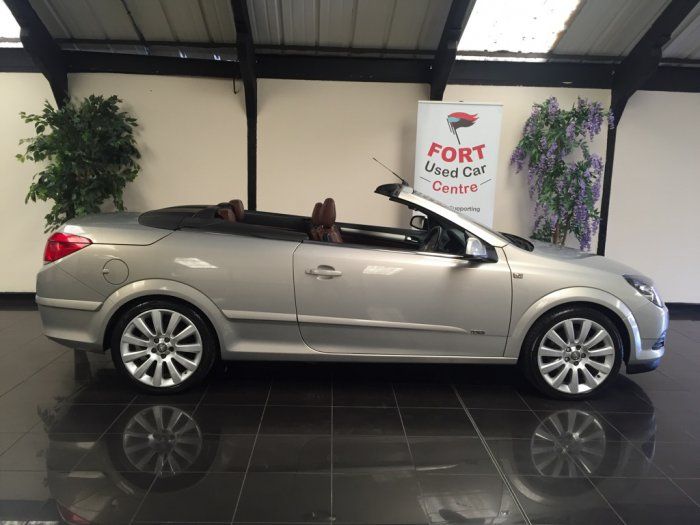 2006 Vauxhall Astra 1.9 CDTi 2dr image 1