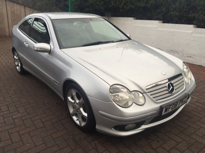 2008 Mercedes-Benz 2.1 C220 CDI 2dr image 1