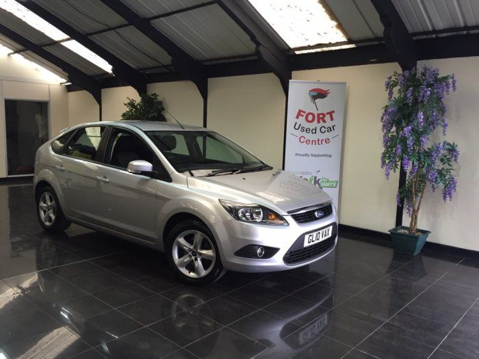 2010 Ford Focus 1.6 Zetec 5dr image 1