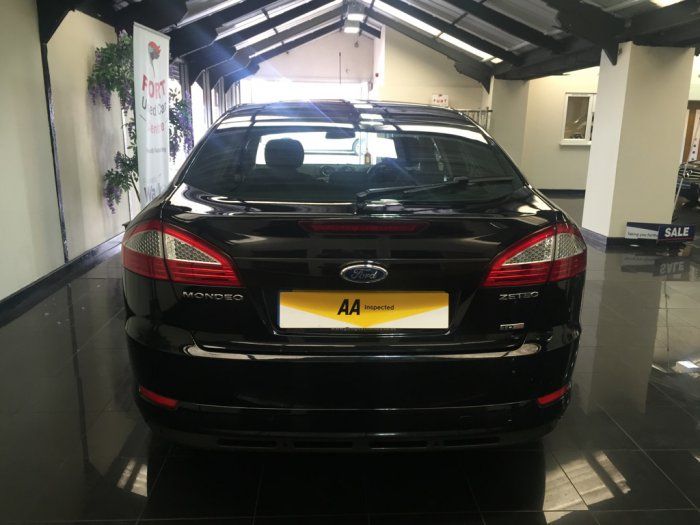 2010 Ford Mondeo 1.8 TDCi Zetec 5dr image 3